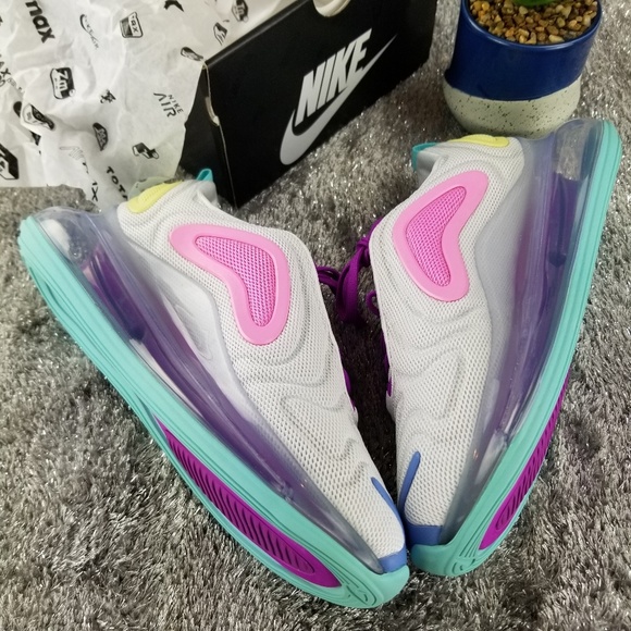 Nike Air Max 720 - Picture 6 of 6